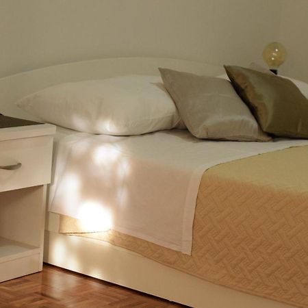 Studio Apartman Marina Vodice Eksteriør billede